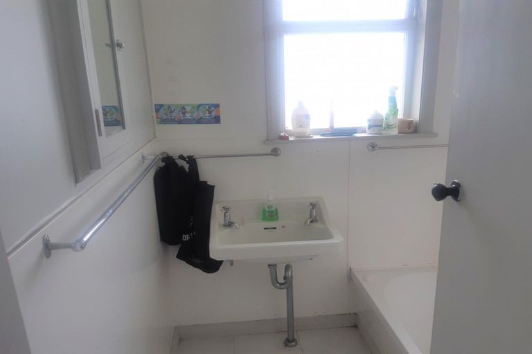 Photo of property in 7 Avon Street, Stratford, 4332