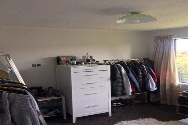 Photo of property in 94 Stanley Road, Glenfield, Auckland, 0629