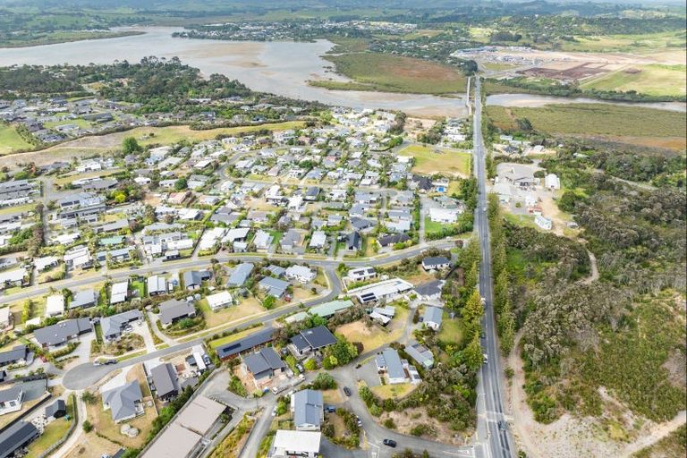 Photo of property in 5 Kawau Lane, Mangawhai Heads, Mangawhai, 0505
