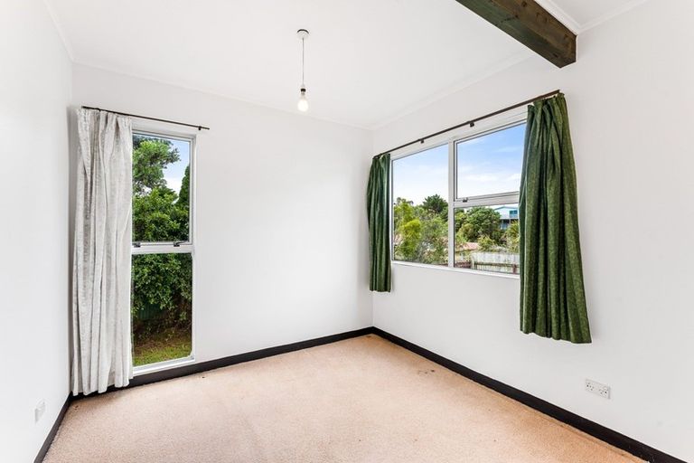 Photo of property in 150-a Dowse Drive, Maungaraki, Lower Hutt, 5010