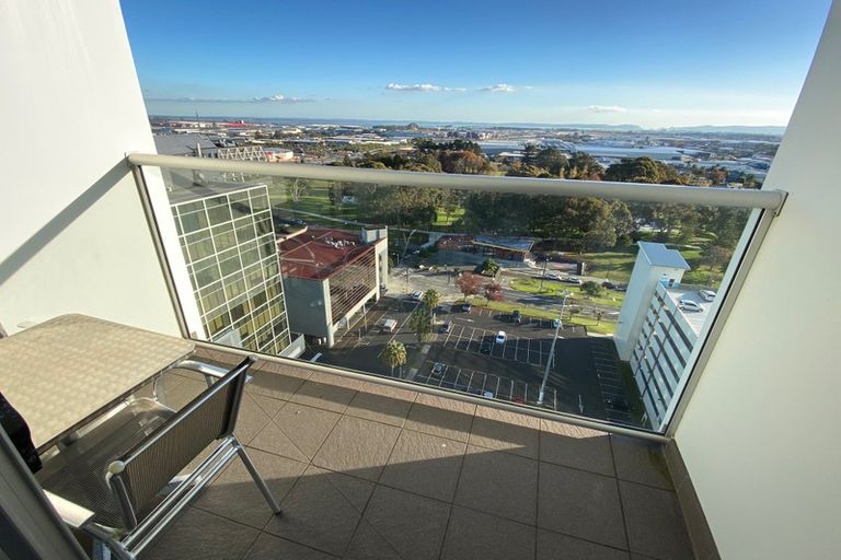 Photo of property in 1410/17 Osterley Way, Manukau, Auckland, 2104