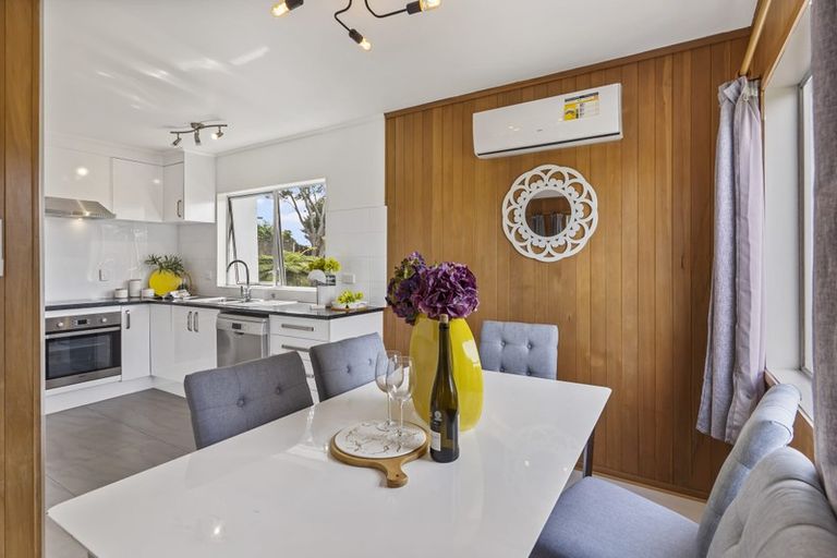 Photo of property in 1/65 Girrahween Drive, Totara Vale, Auckland, 0629