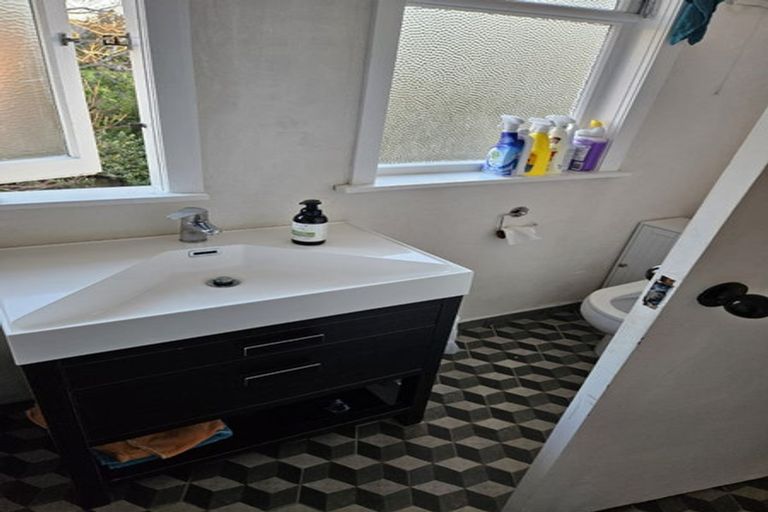 Photo of property in 479c Riverside Drive, Fairfield, Lower Hutt, 5011