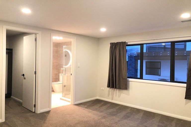 Photo of property in 7 Headland Drive, Long Bay, Auckland, 0630