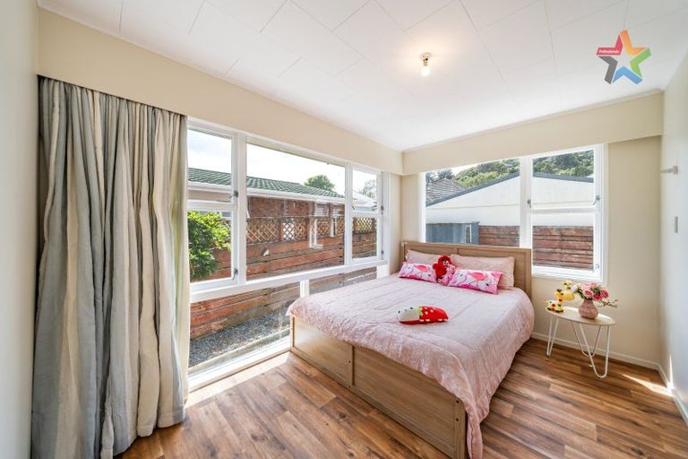 Photo of property in 288 Riverside Drive, Waterloo, Lower Hutt, 5011