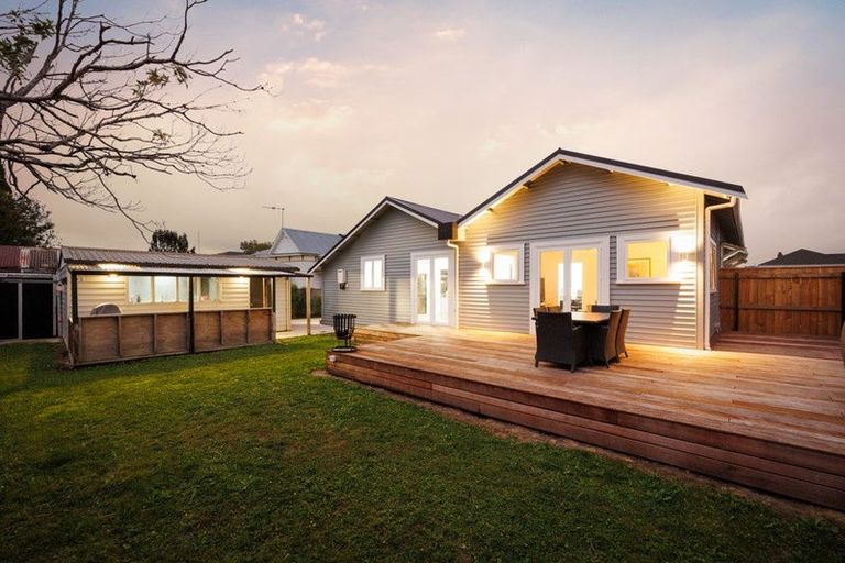 Photo of property in 7 Pirie Street, Palmerston North, 4410
