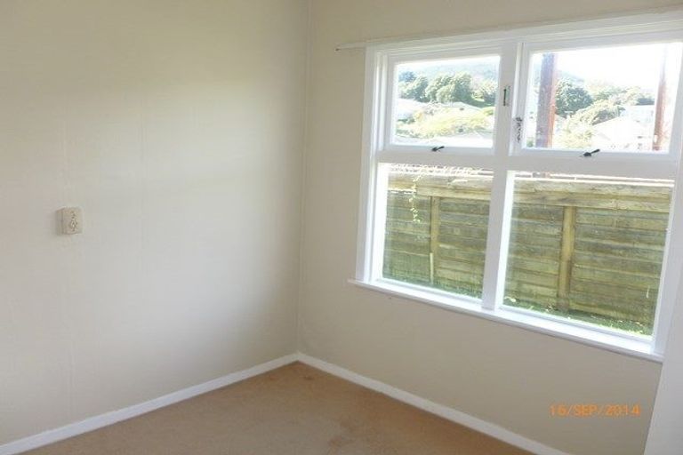 Photo of property in 12f1 Beauchamp Street, Tawa, Wellington, 5028