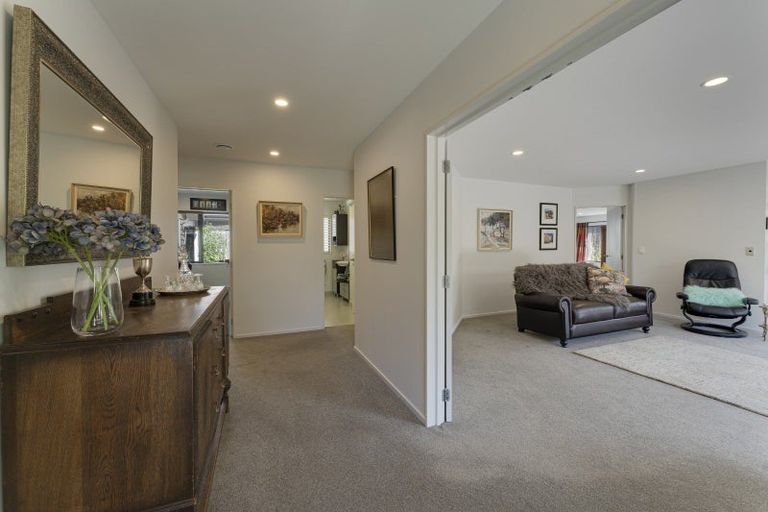 Photo of property in 59 Howards Drive, Lake Hayes, Queenstown, 9304