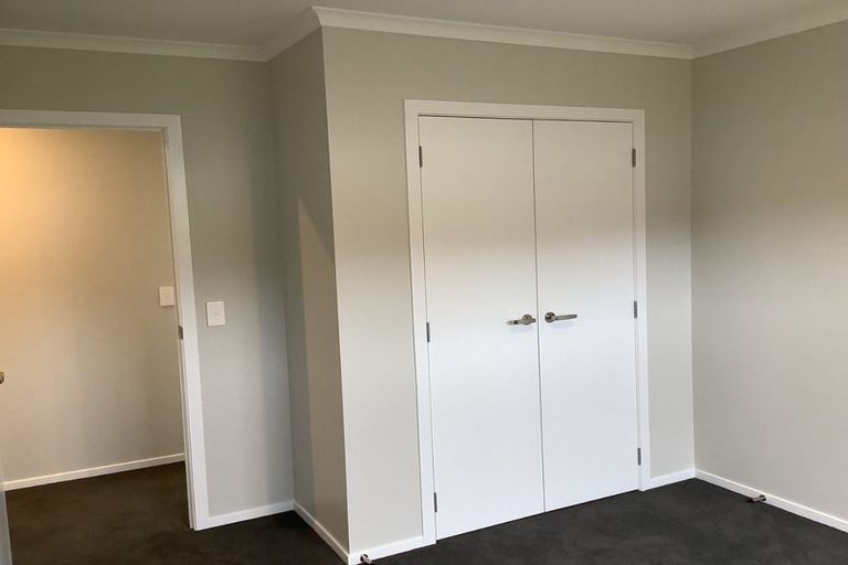 Photo of property in 35 Grovedale Square, Wainuiomata, Lower Hutt, 5014