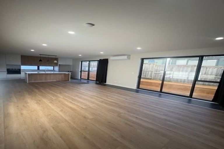 Photo of property in 38 Ahunga Road, Karaka, Papakura, 2113