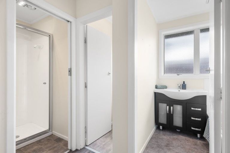 Photo of property in 4 Thomson Grove, Stokes Valley, Lower Hutt, 5019