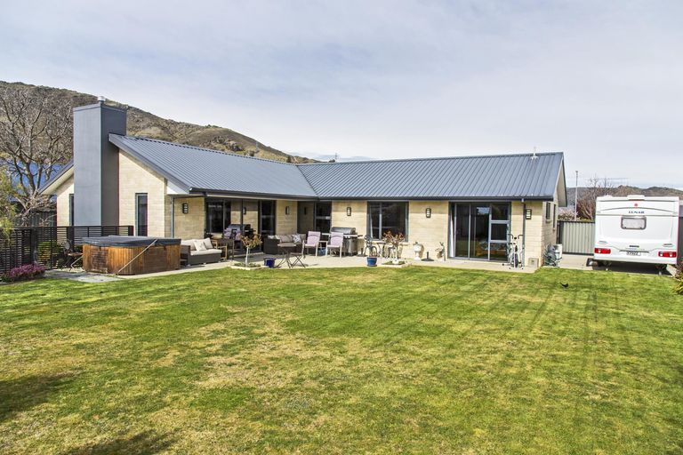 Photo of property in 4 Sunhaven Cove, Cromwell, 9310