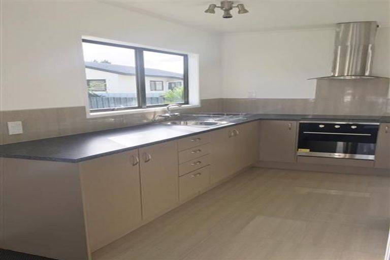 Photo of property in 26 Station Road, Takanini, 2112