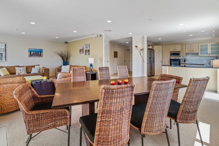 Photo of property in 6e The Dunes, Pauanui, Hikuai, 3579