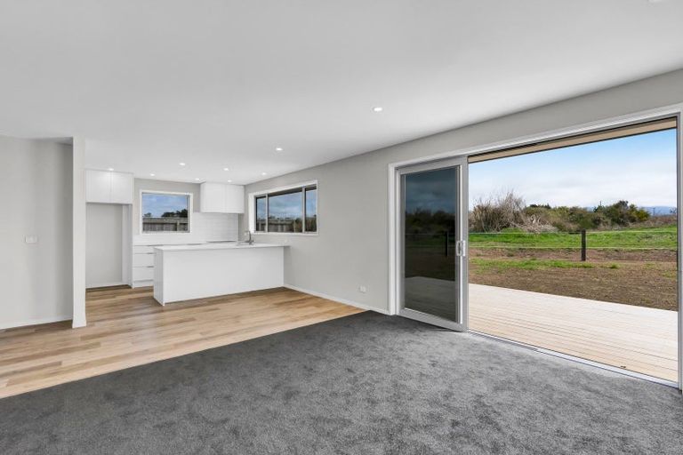 Photo of property in 9 Midsummer Avenue, Stratford, 4332