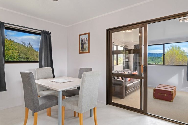 Photo of property in 6 Moana View Road, Waikawa, Picton, 7220