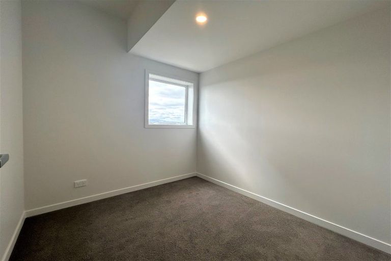 Photo of property in 5/30 Adventure Drive, Whitby, Porirua, 5024