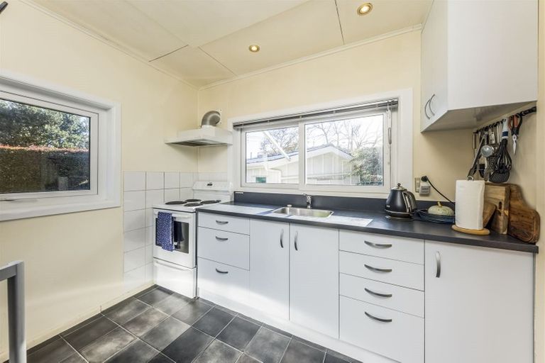 Photo of property in 2 Orakau Road, Mangere East, Auckland, 2024