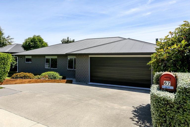 Photo of property in 67 Karamea Street, Whalers Gate, New Plymouth, 4310