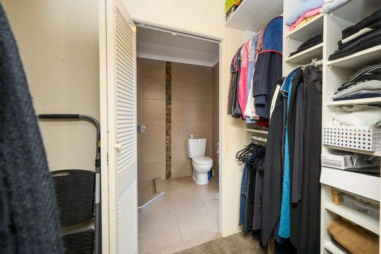 Photo of property in 19 Ashburn Lane, Awapuni, Palmerston North, 4412