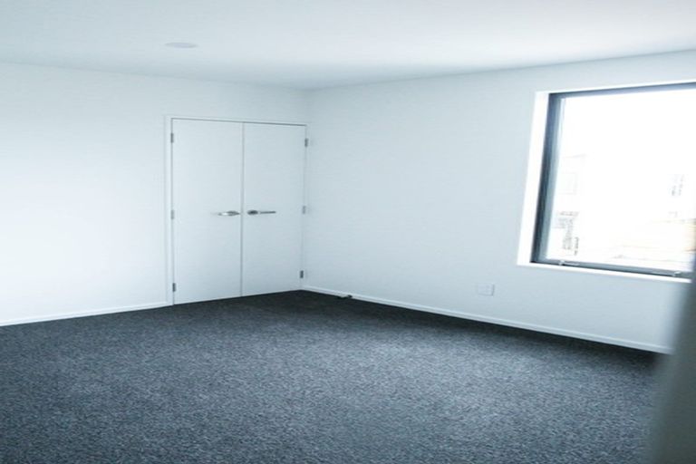 Photo of property in 2d Cook Street, Karori, Wellington, 6012