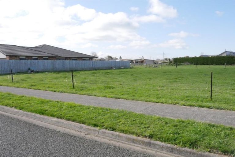 Photo of property in 1 Reremoana Close, Hawera, 4610