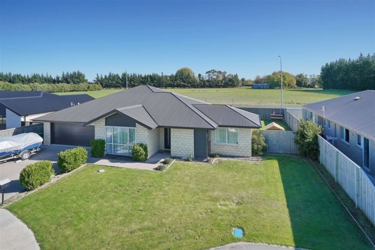 Photo of property in 25 Peak Crescent, Kaiapoi, 7630