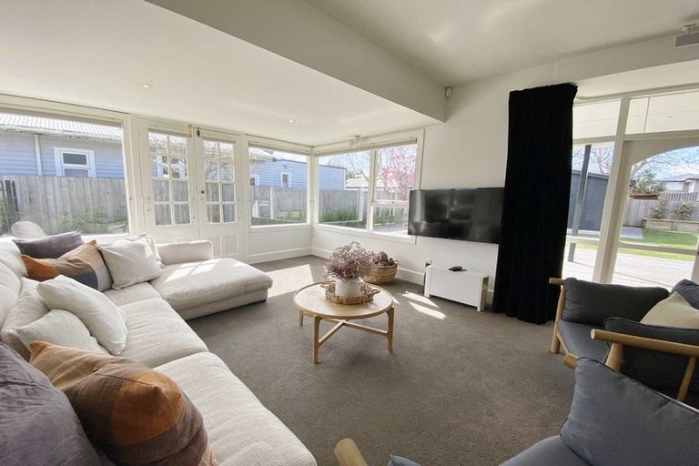 Photo of property in 58 Mayfield Avenue, Mairehau, Christchurch, 8013