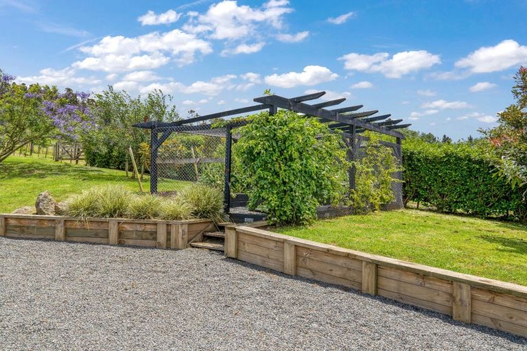 Photo of property in 306a Inland Road, Helensville, 0875