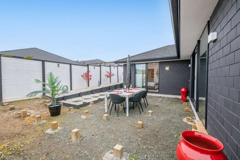 Photo of property in 23 Urumaraki Avenue, Helensville, 0800
