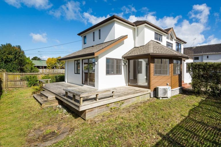 Photo of property in 108a Nile Road, Milford, Auckland, 0620