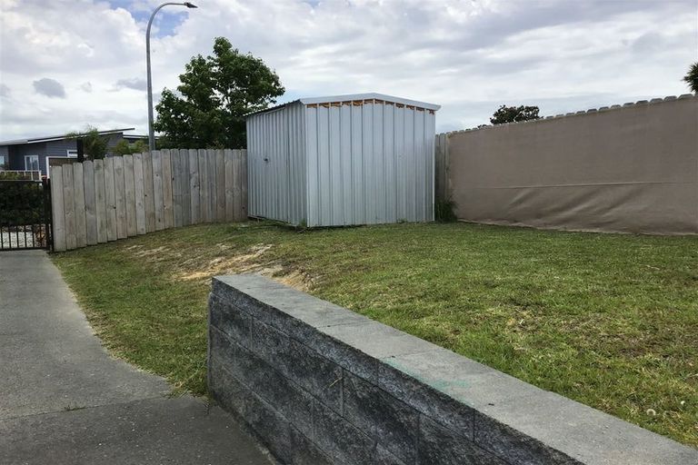 Photo of property in 14 Weka Street, Mangawhai, 0505