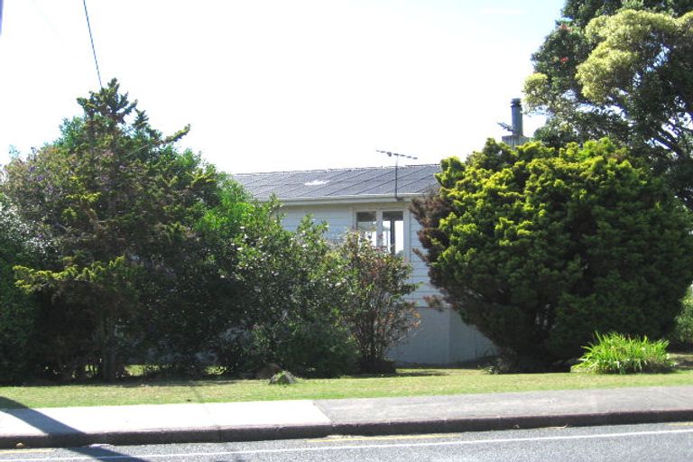 Photo of property in 51 Sunrise Avenue, Murrays Bay, Auckland, 0630