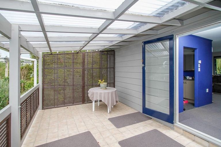 Photo of property in 3/283 Royal Road, Massey, Auckland, 0614