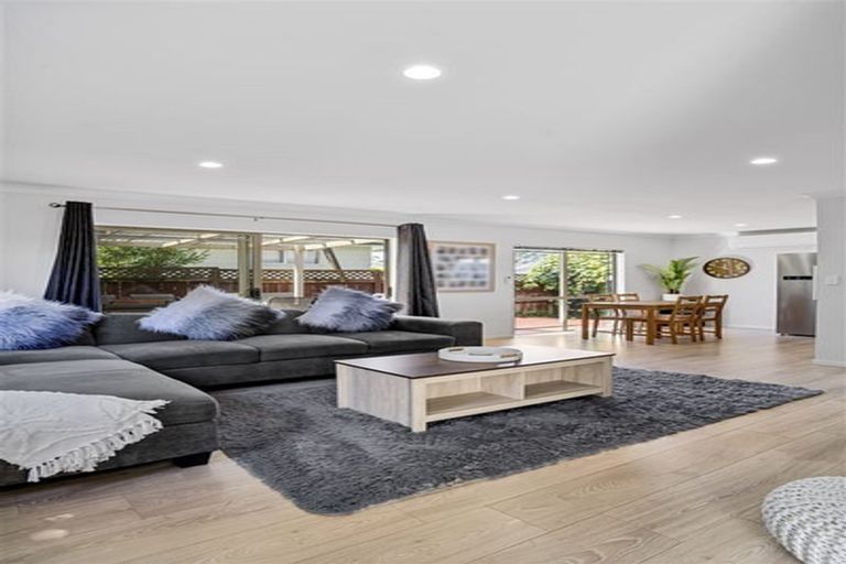 Photo of property in 15c Anthony Place, Pakuranga, Auckland, 2010