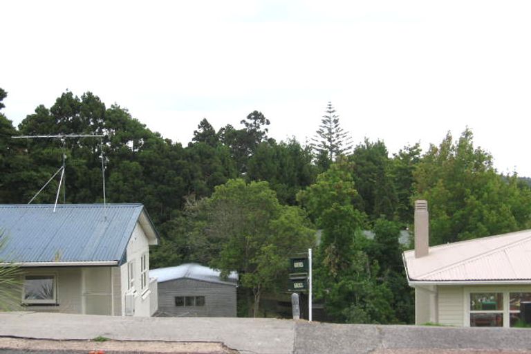 Photo of property in 2/12 Beswick Place, Birkdale, Auckland, 0626