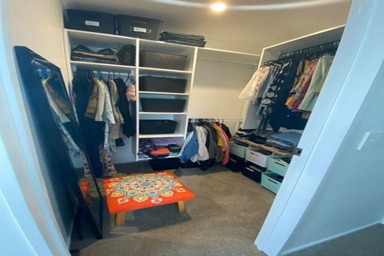 Photo of property in 20 Ambar Ridge Avenue, Massey, Auckland, 0614