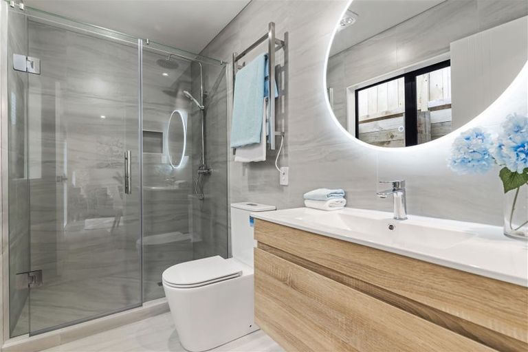 Photo of property in 48 Elevation Street, Flat Bush, Auckland, 2019