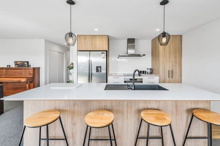 Photo of property in 197 Faringdon Boulevard, Rolleston, 7615