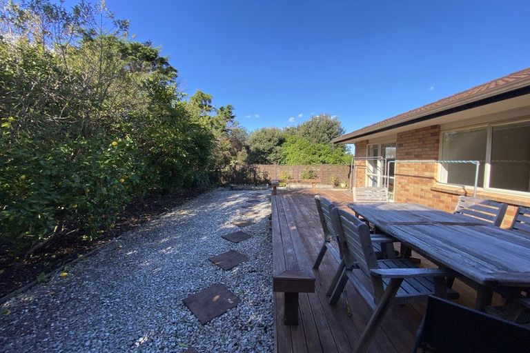 Photo of property in 6e Clearwater Cove, West Harbour, Auckland, 0618