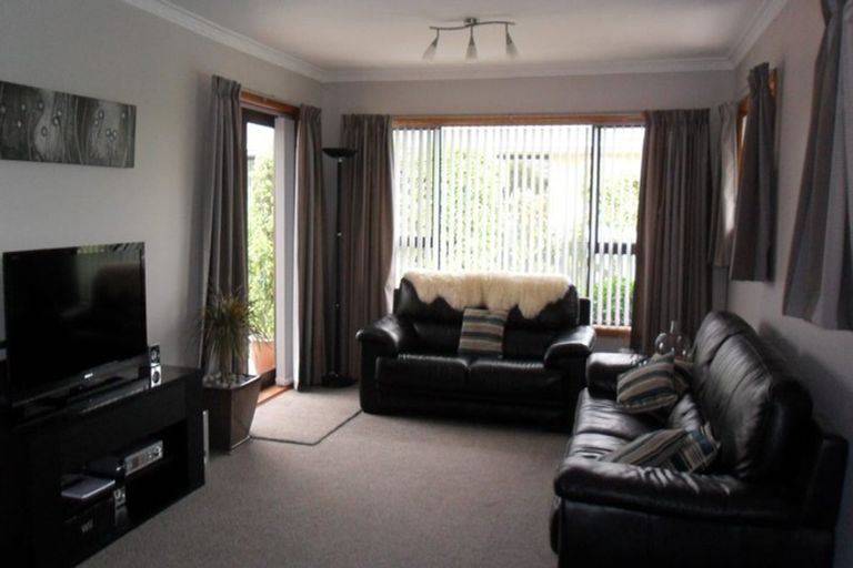 Photo of property in 52 Oriana Crescent, Hornby, Christchurch, 8042