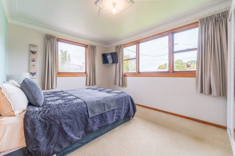 Photo of property in 21 Weston Road, Holmes Hill, Oamaru, 9401