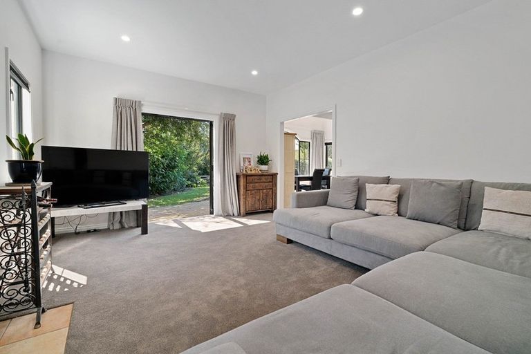 Photo of property in 88 Meadowstone Drive, Wanaka, 9305