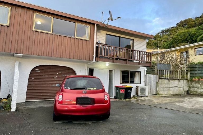 Photo of property in 60f2 Truscott Avenue, Johnsonville, Wellington, 6037