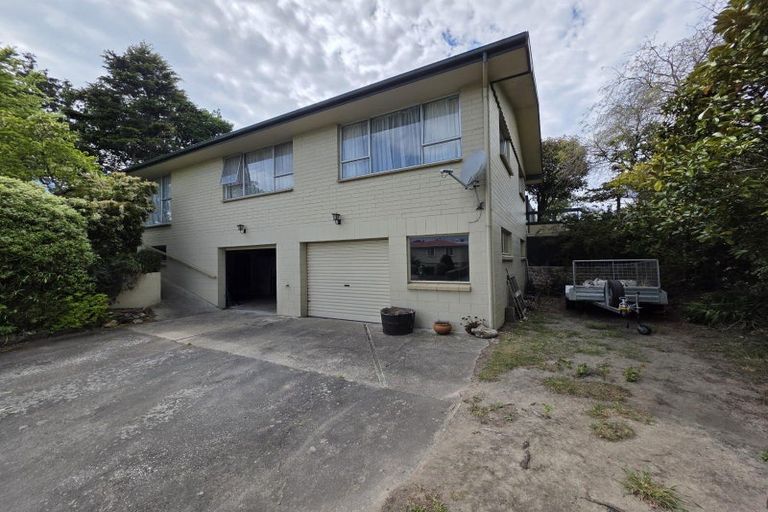 Photo of property in 17 Awamoa Road, South Hill, Oamaru, 9400
