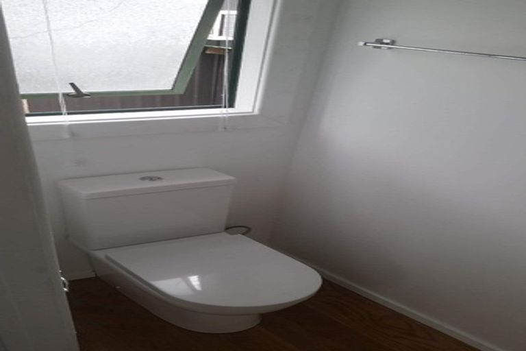 Photo of property in 27 Lowther Place, Taradale, Napier, 4112