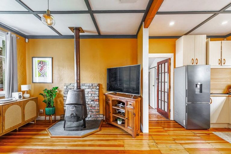 Photo of property in 61a Woodside Road, Massey, Auckland, 0614