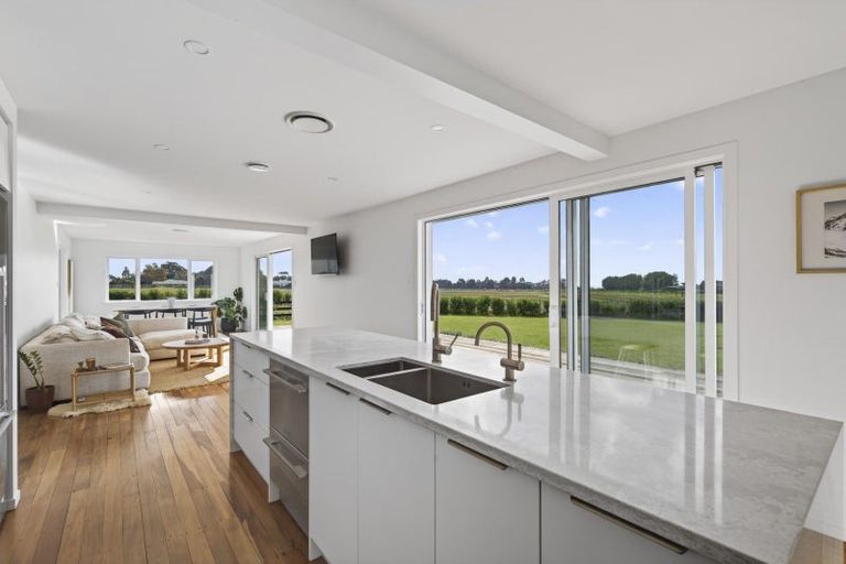 Photo of property in 29 Matarikoriko Road, Brixton, Waitara, 4382
