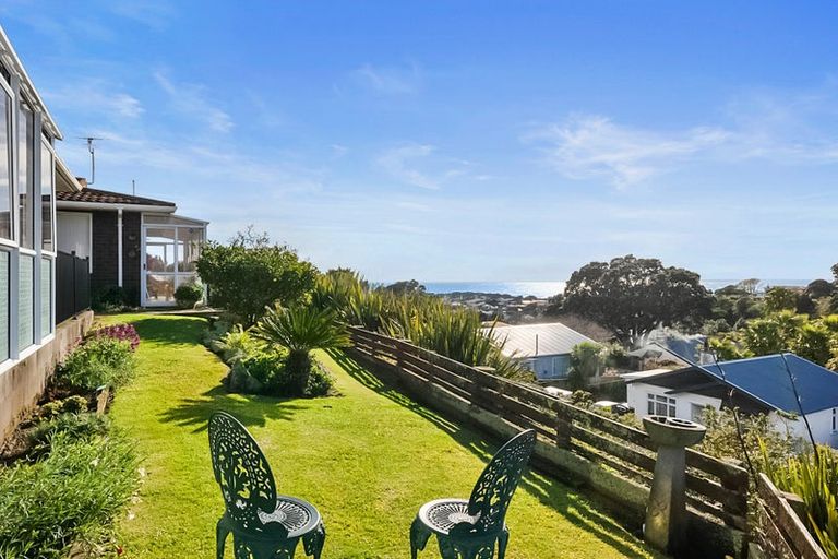 Photo of property in 1d Rossiter Crescent, Lynmouth, New Plymouth, 4310