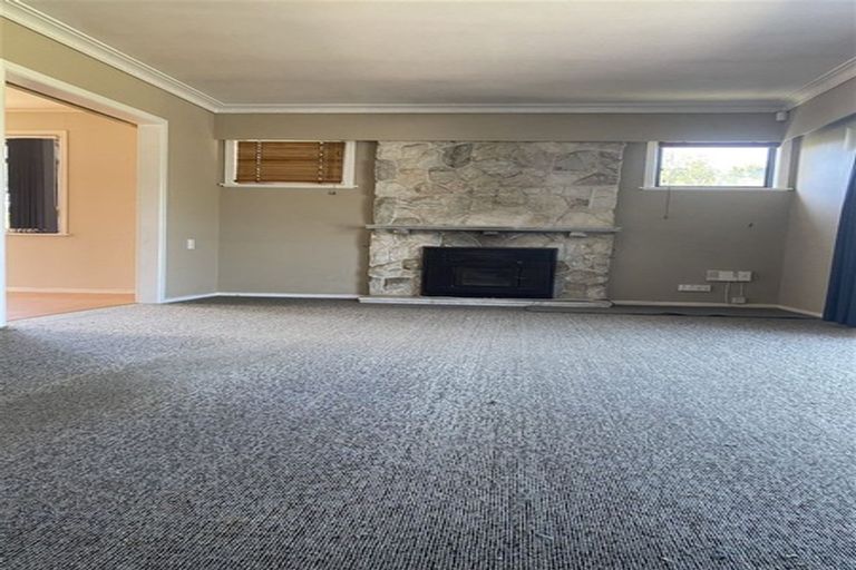 Photo of property in 30 Fernaig Street, Papakura, 2110